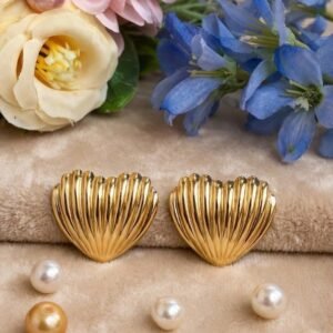 Seashell Heart Studs – Afreyn Jewels anti-tarnish earrings